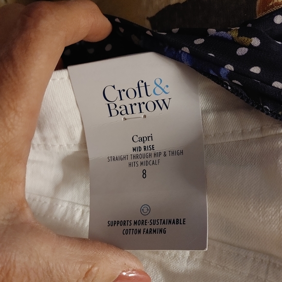 Capri Mid Rise. SZ.8 NWT White - Picture 4 of 7